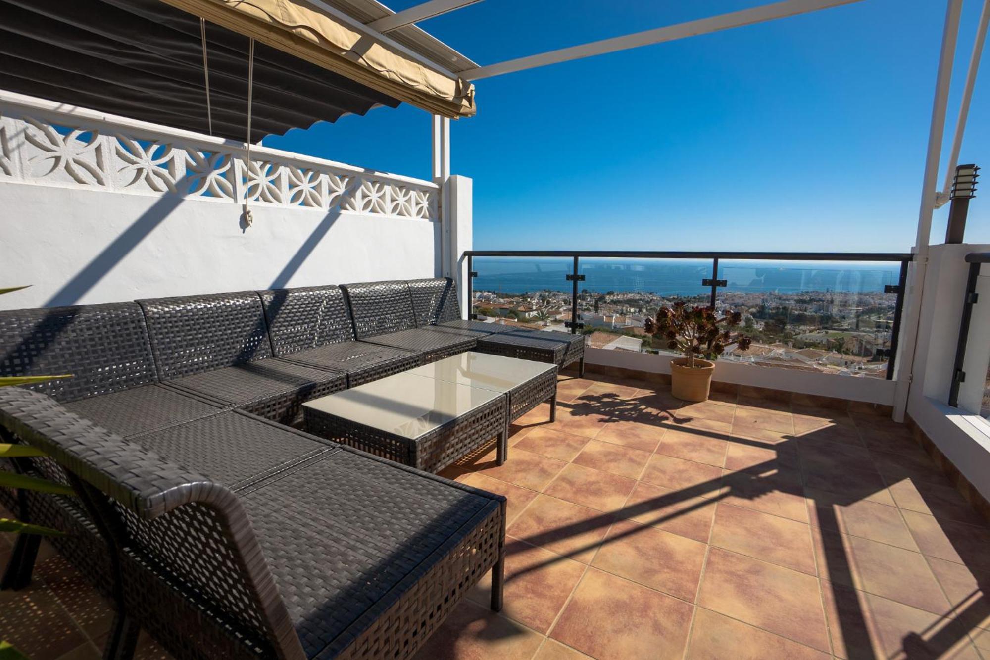 Apartamentos & Spa Torres De San Juan Nerja Exterior photo