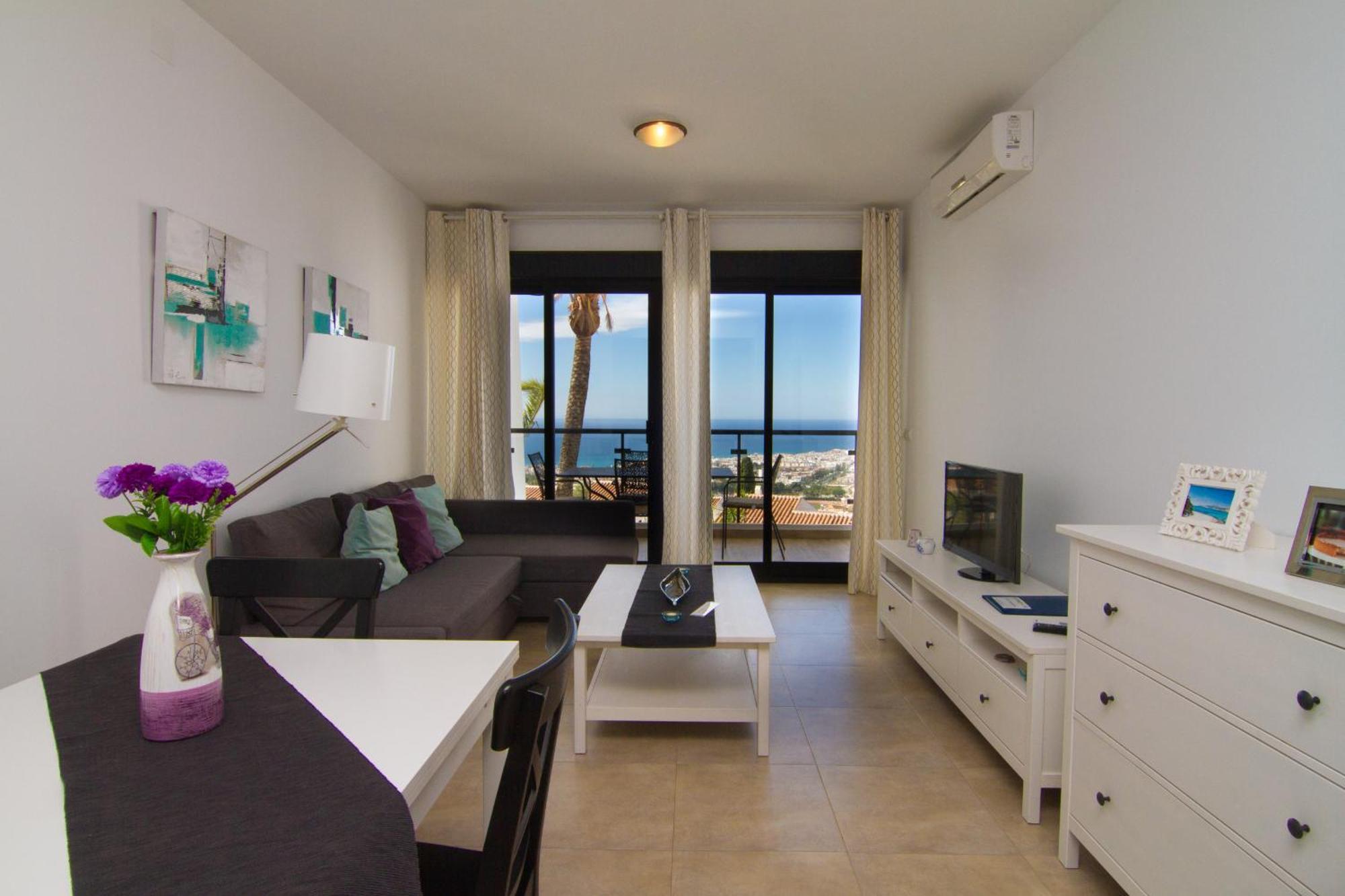 Apartamentos & Spa Torres De San Juan Nerja Exterior photo
