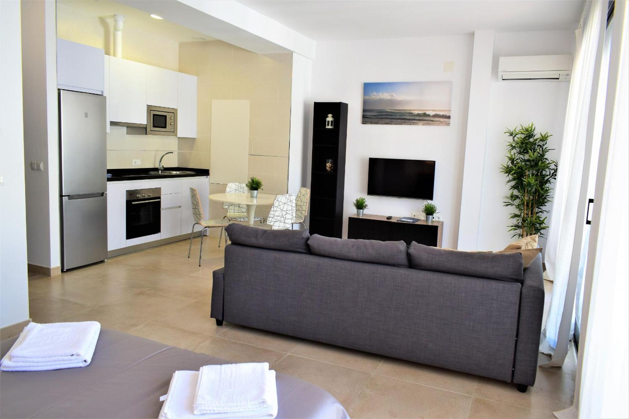 Apartamentos & Spa Torres De San Juan Nerja Exterior photo